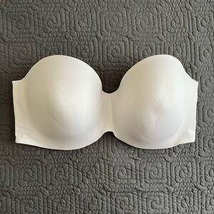 Maidenform White Strapless Bandeau Bra